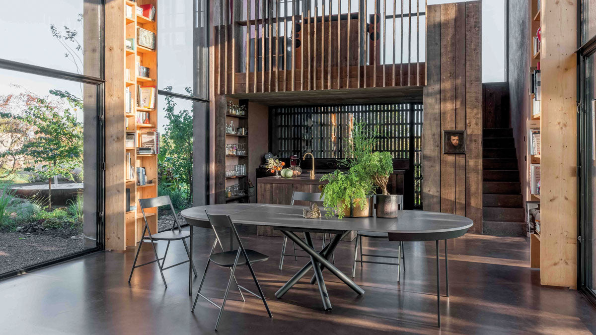 Dining tables that extend