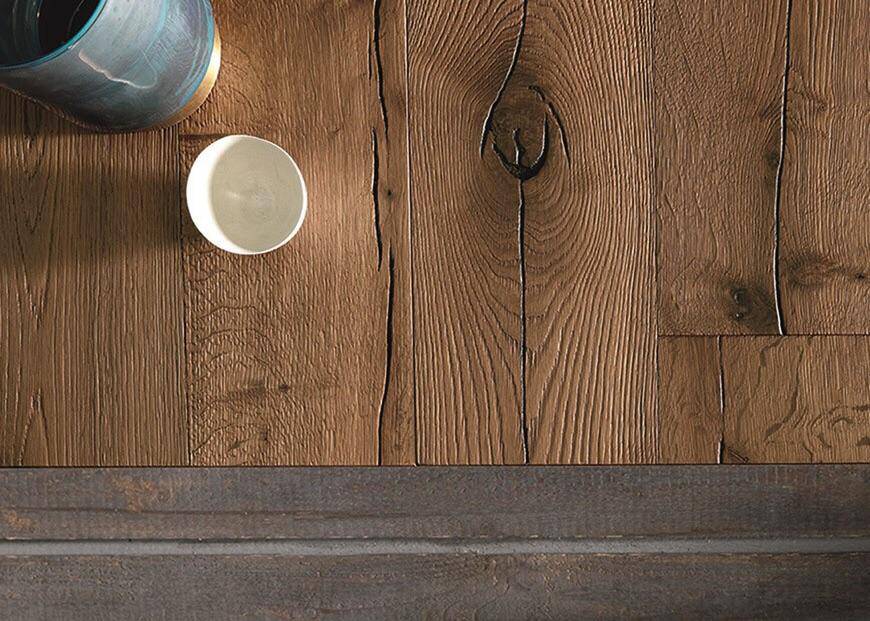 Close up of Concept Square Coffee to dining table 